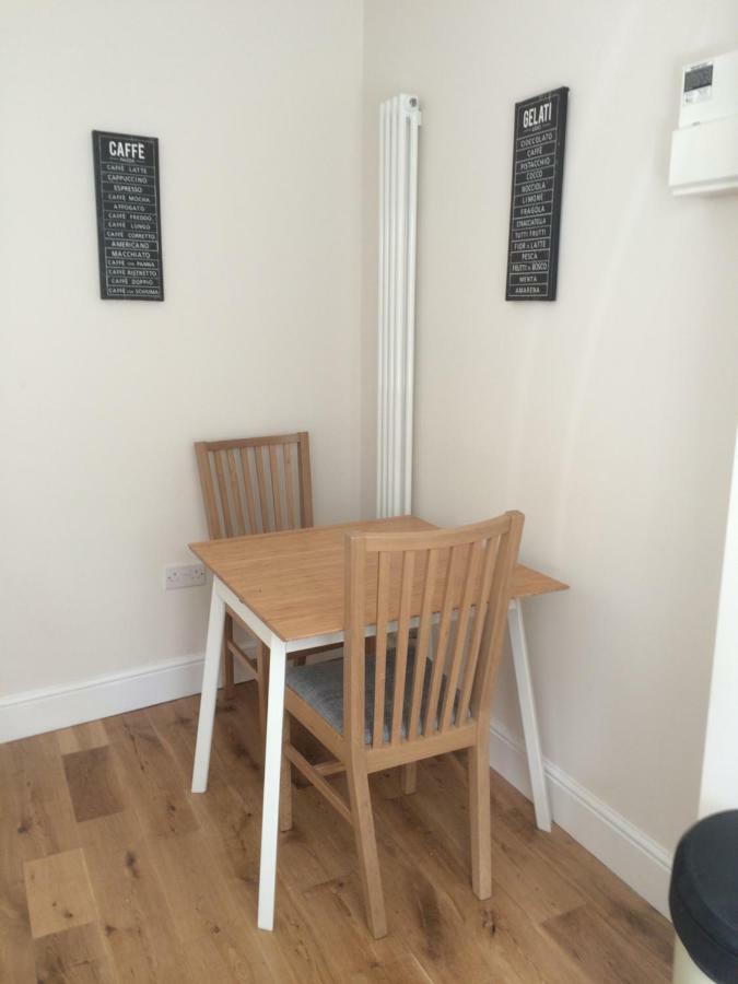 Brockenhurst Apartments Luaran gambar