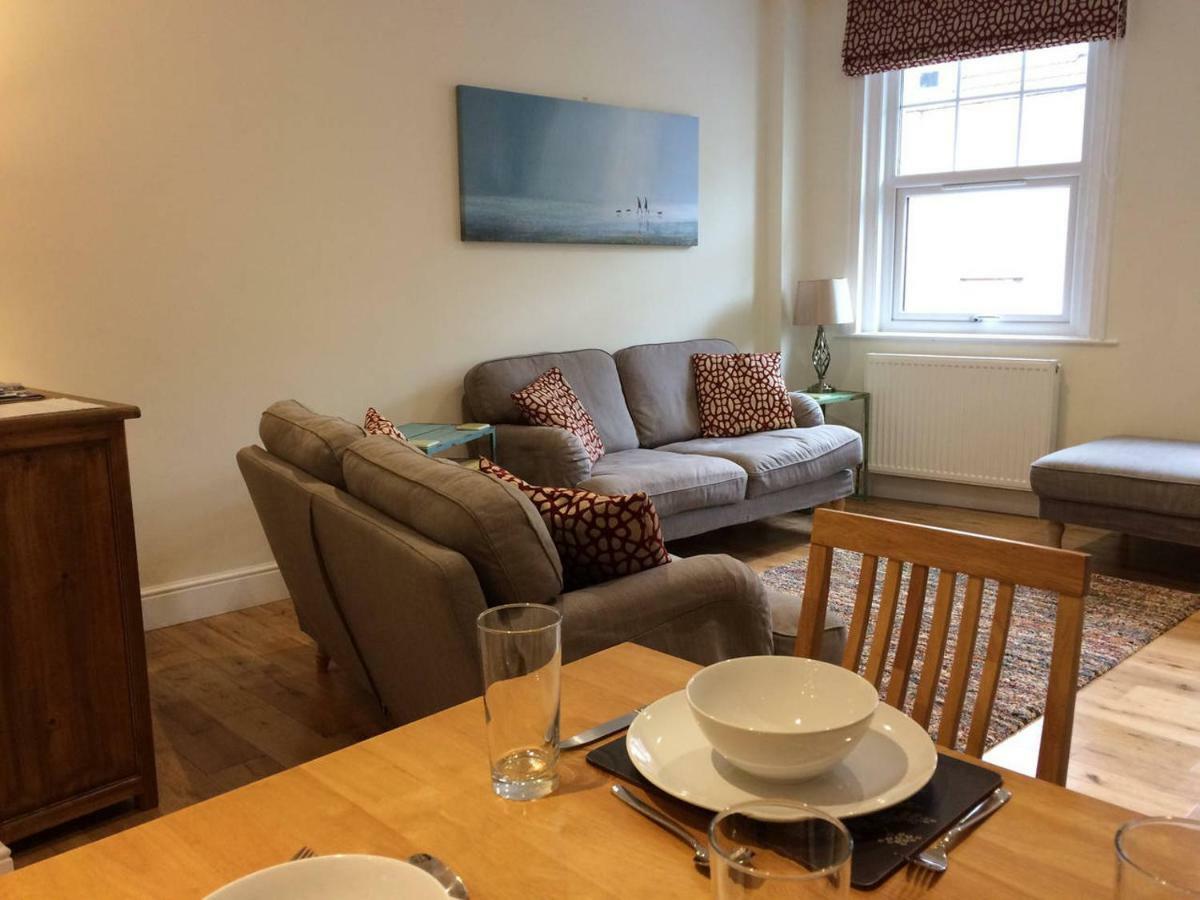 Brockenhurst Apartments Luaran gambar